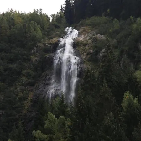 アパート Neustift Near Stubai Glacier Skiing ノイシュティフト・イム・シュトゥーバイタール