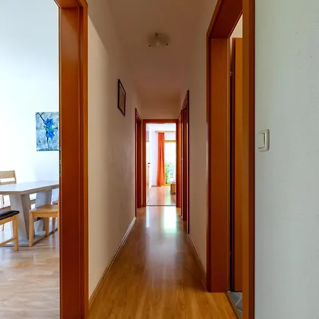 Neustift Near Stubai Glacier Skiing * ノイシュティフト・イム・シュトゥーバイタール